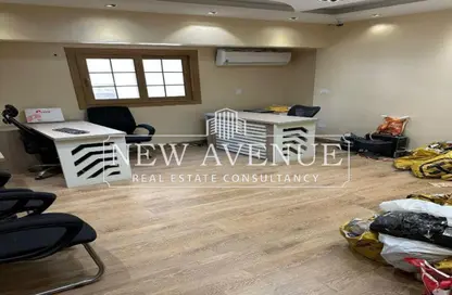 Office Space - Studio - 1 Bathroom for sale in Zahraa Al Maadi St. - Degla - Hay El Maadi - Cairo