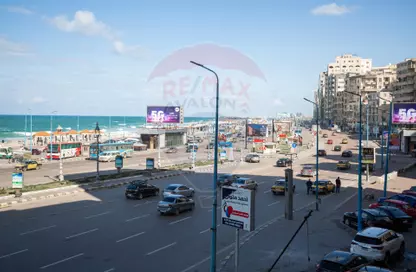 Apartment - 4 Bedrooms - 1 Bathroom for sale in Al Kornish Square - Sporting - Hay Sharq - Alexandria