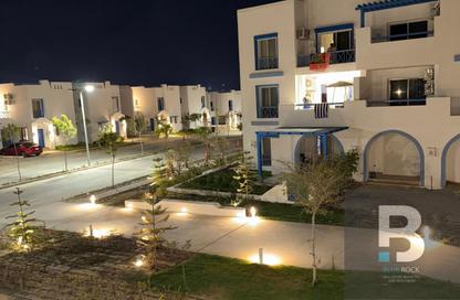 Chalet - 2 Bedrooms - 2 Bathrooms for sale in Mountain View - Ras Al Hekma - North Coast