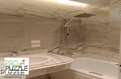 شقة - 2 غرف نوم - 2 حمامات للايجار في جاليريا  مون فالى - المستثمرين الجنوبية - مدينة القاهرة الجديدة - القاهرة