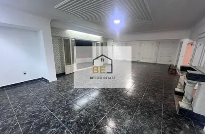 شقة - 3 غرف نوم - 2 حمامات للبيع في شارع عباس العقاد - المنطقة الأولى - مدينة نصر - القاهرة شقة - 3 غرف نوم - 2 حمامات للبيع في شارع عباس العقاد - المنطقة الأولى - مدينة نصر - القاهرة