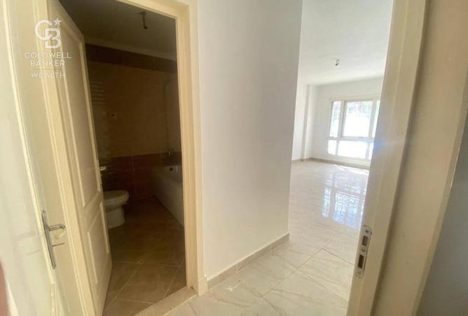 8438832 - Property Image 3