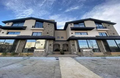 Villa - 4 Bedrooms - 3 Bathrooms for sale in The MarQ - 5th Settlement Compounds - The 5th Settlement - New Cairo City - Cairo