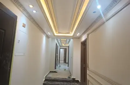 Apartment - 3 Bedrooms - 3 Bathrooms for sale in Mohamed Hassanein Heikal St. - 6th Zone - Nasr City - Cairo