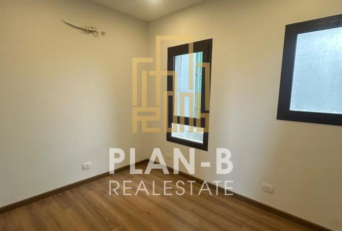 8327458 - Property Image 3