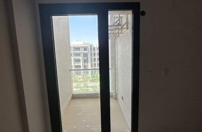Apartment - 3 Bedrooms - 2 Bathrooms for sale in The Address East - 90 Street - The 5th Settlement - New Cairo City - Cairo