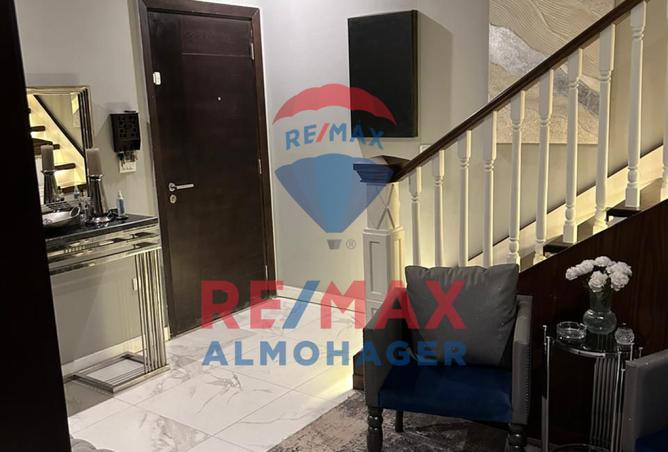 8318838 - Property Image 2