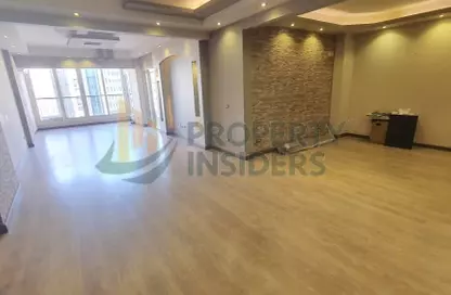 Apartment - 3 Bedrooms - 2 Bathrooms for sale in Al Hegaz St. - Mohandessin - Giza