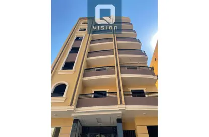 Apartment - 3 Bedrooms - 2 Bathrooms for sale in Samir Abd Al Halim St. - Al Hadaba Al Wosta - Mokattam - Cairo
