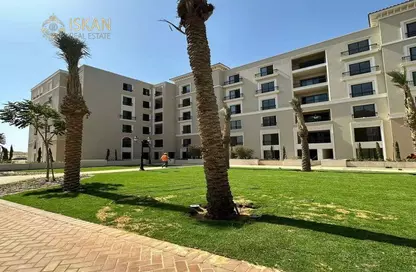 Penthouse - 3 Bedrooms - 3 Bathrooms for sale in Village West - Sheikh Zayed Compounds - Sheikh Zayed City - Giza