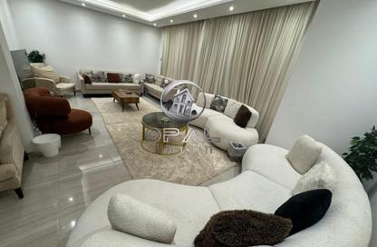 شقة - 3 غرف نوم - 3 حمامات للايجار في ذا كورت ياردز - كمبوندات الشيخ زايد - الشيخ زايد - الجيزة