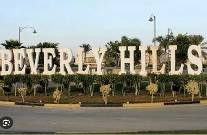 Apartment - 3 Bedrooms - 3 Bathrooms for rent in Beverly Hills - Sheikh Zayed Compounds - Sheikh Zayed City - Giza
