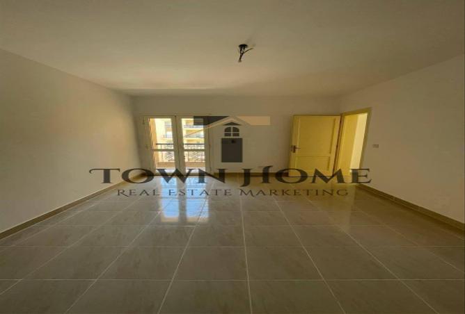8042504 - Property Image 2