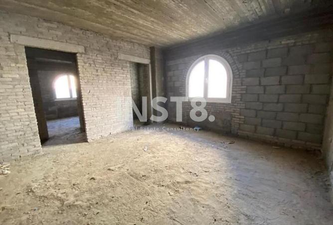 8244411 - Property Image 2