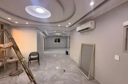 طابق كامل - استوديو - 5 حمامات للايجار في الشطر الثالث عشر - زهراء المعادي - حي المعادي - القاهرة