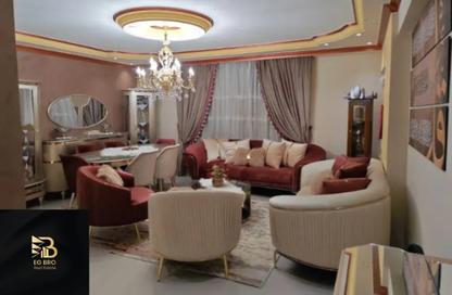 Apartment - 3 Bedrooms - 2 Bathrooms for sale in Hay El Maadi - Cairo