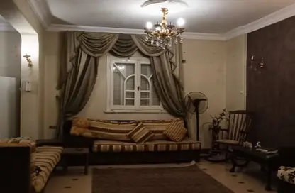 Apartment - 2 Bedrooms - 1 Bathroom for rent in Al Sayed Al Marghany St. - Almazah - Heliopolis - Masr El Gedida - Cairo