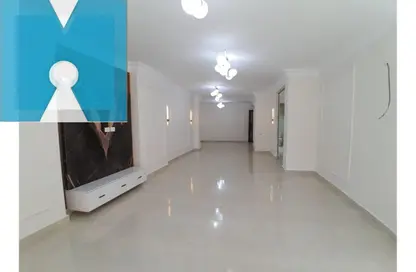 Apartment - 3 Bedrooms - 2 Bathrooms for sale in Al Dokki St. - Dokki - Giza