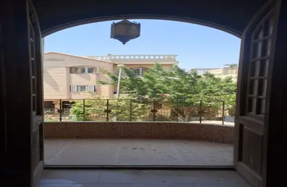 شقة - 2 غرف نوم - 1 حمام للبيع في مسجد فاطمة الشربتلي - الحي الثالث - التجمع الخامس - مدينة القاهرة الجديدة - القاهرة