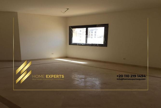 8042776 - Property Image 2