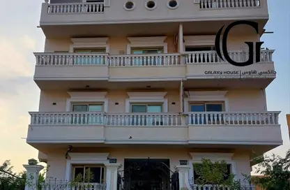 Apartment - 3 Bedrooms - 2 Bathrooms for sale in 1st Neighborhood - 1st District East - Shorouk City - Cairo