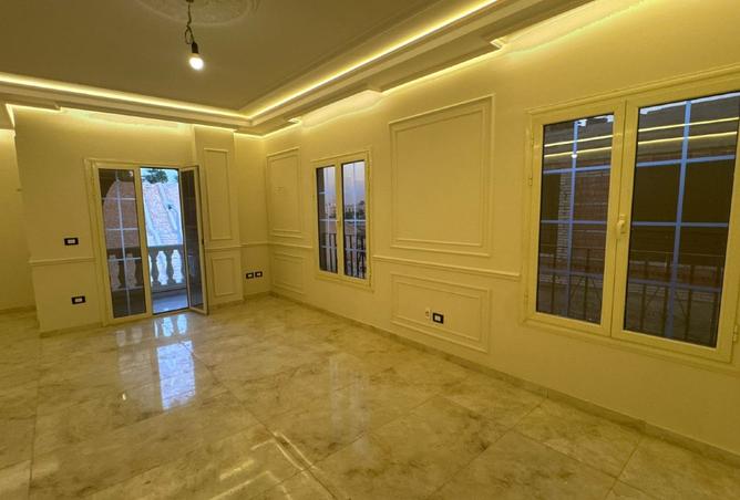 8015523 - Property Image 3