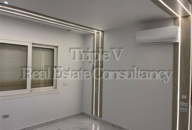 8158747 - Property Image 3