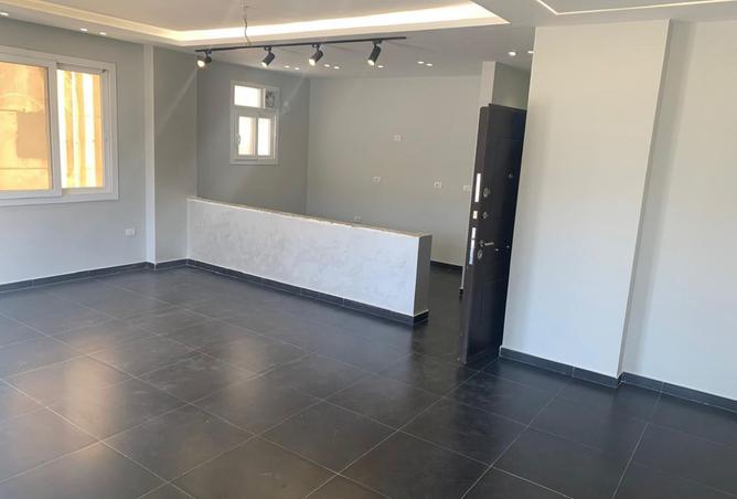8007911 - Property Image 3