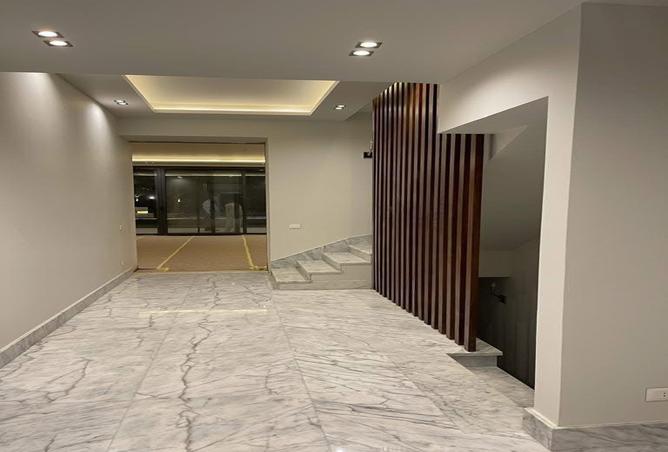 8013920 - Property Image 2