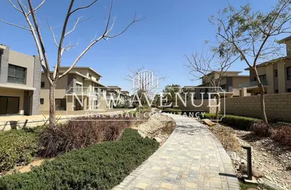 Apartment - 3 Bedrooms - 3 Bathrooms for sale in Swan Lake Residence - 5th Settlement Compounds - The 5th Settlement - New Cairo City - Cairo