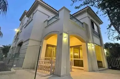 Villa - 4 Bedrooms - 4 Bathrooms for sale in Etapa - Sheikh Zayed Compounds - Sheikh Zayed City - Giza