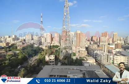 Apartment - 4 Bedrooms - 2 Bathrooms for sale in Al Aezaa St. - Glim - Hay Sharq - Alexandria