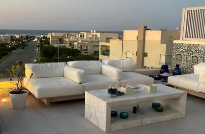 فيلا - 4 غرف نوم - 3 حمامات للبيع في مرسيليا بيتش 4 - سيدي عبد الرحمن - الساحل الشمالي