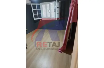Apartment - 3 Bedrooms - 2 Bathrooms for sale in Ibrahim Nawar St. - 6th Zone - Nasr City - Cairo