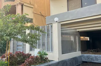 Apartment - 3 Bedrooms - 3 Bathrooms for sale in Al Shouyfat - 5th Settlement Compounds - The 5th Settlement - New Cairo City - Cairo