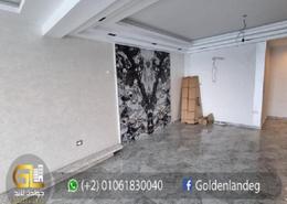 Apartment - 4 bedrooms for للايجار in Ismail Al Fangary St. - Camp Chezar - Hay Wasat - Alexandria