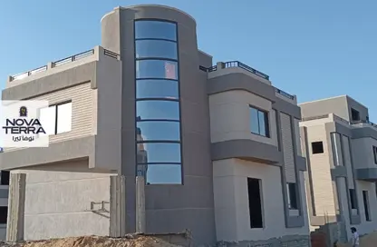 Villa - 3 Bedrooms - 5 Bathrooms for sale in Waslet Dahshur Road - Green Belt - 6 October City - Giza