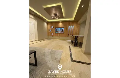 شقة - 3 غرف نوم - 2 حمامات للايجار في 6 ويست - بيفرلي هيلز - كمبوندات الشيخ زايد - الشيخ زايد - الجيزة