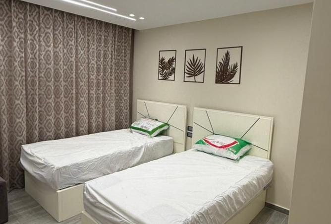 8243021 - Property Image 3