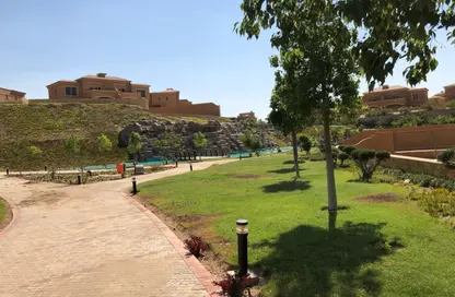 Townhouse - 4 Bedrooms - 4 Bathrooms for sale in Royal Meadows - Sheikh Zayed Compounds - Sheikh Zayed City - Giza