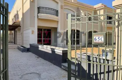 Villa - 5 Bedrooms - 4 Bathrooms for sale in American University Housing District - 5th Settlement Compounds - The 5th Settlement - New Cairo City - Cairo