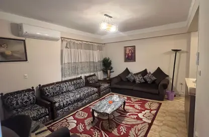 شقة - 2 غرف نوم - 1 حمام للايجار في شارع المساحه - الدقي - الجيزة