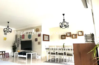 شقة - 4 غرف نوم - 4 حمامات للايجار في ذا كورت ياردز - كمبوندات الشيخ زايد - الشيخ زايد - الجيزة