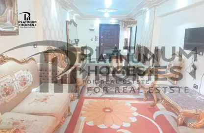 Apartment - 3 Bedrooms - 1 Bathroom for sale in Farouk Abdel Wahab St. - Miami - Hay Awal El Montazah - Alexandria