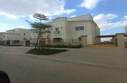 Townhouse - 3 Bedrooms - 4 Bathrooms for rent in Celesta Hills - Uptown Cairo - Mokattam - Cairo