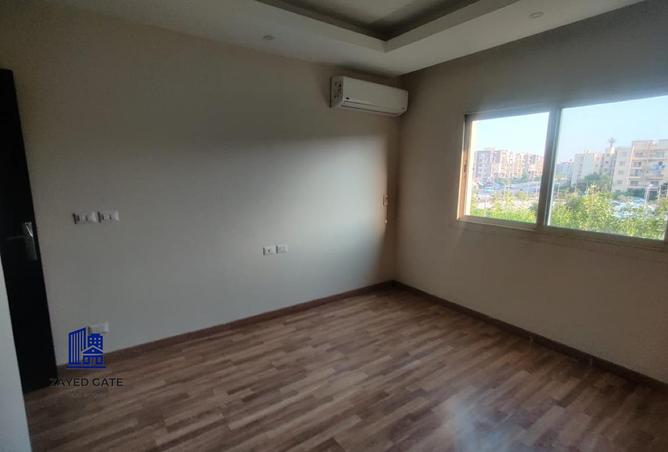 8192266 - Property Image 2