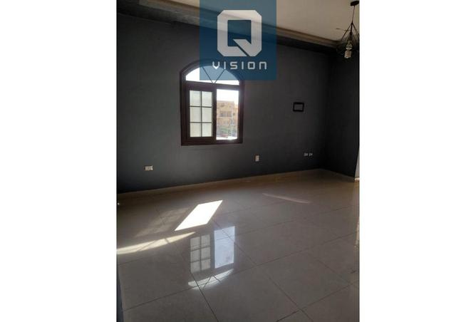 8093876 - Property Image 2