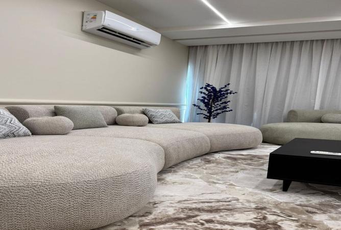 8392883 - Property Image 3