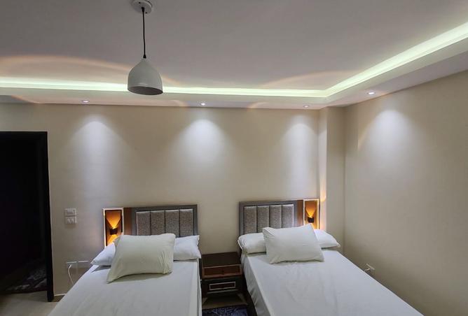8021861 - Property Image 3