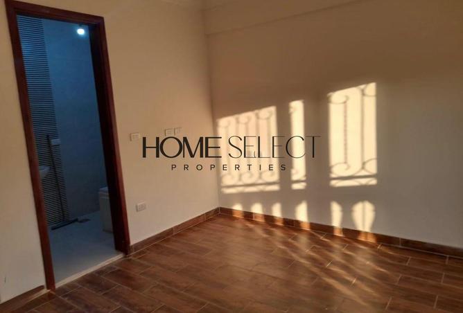 8429699 - Property Image 3